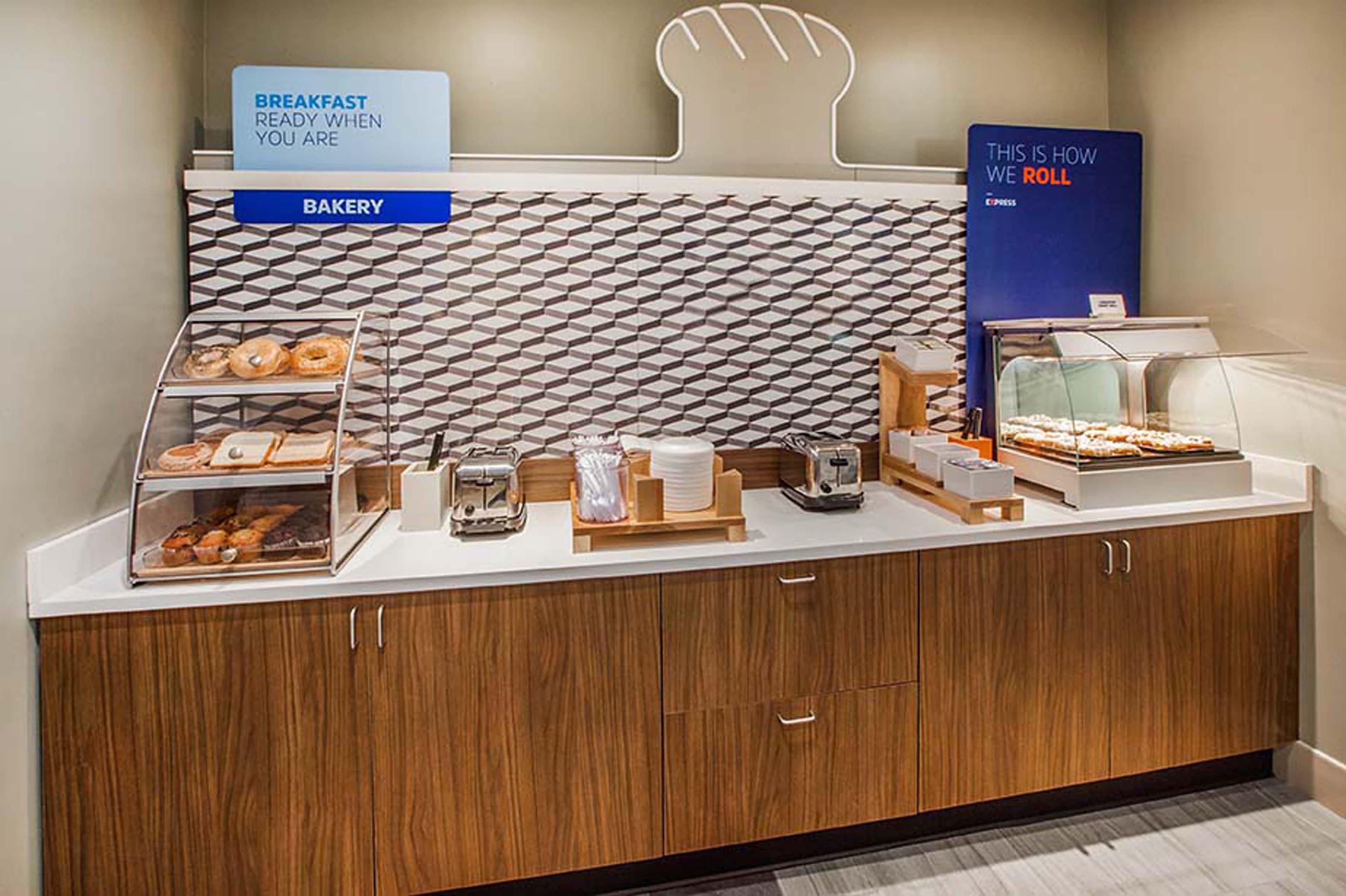 Holiday Inn Express Hotel & Suites St. Charles By Ihg Saint Charles Εξωτερικό φωτογραφία