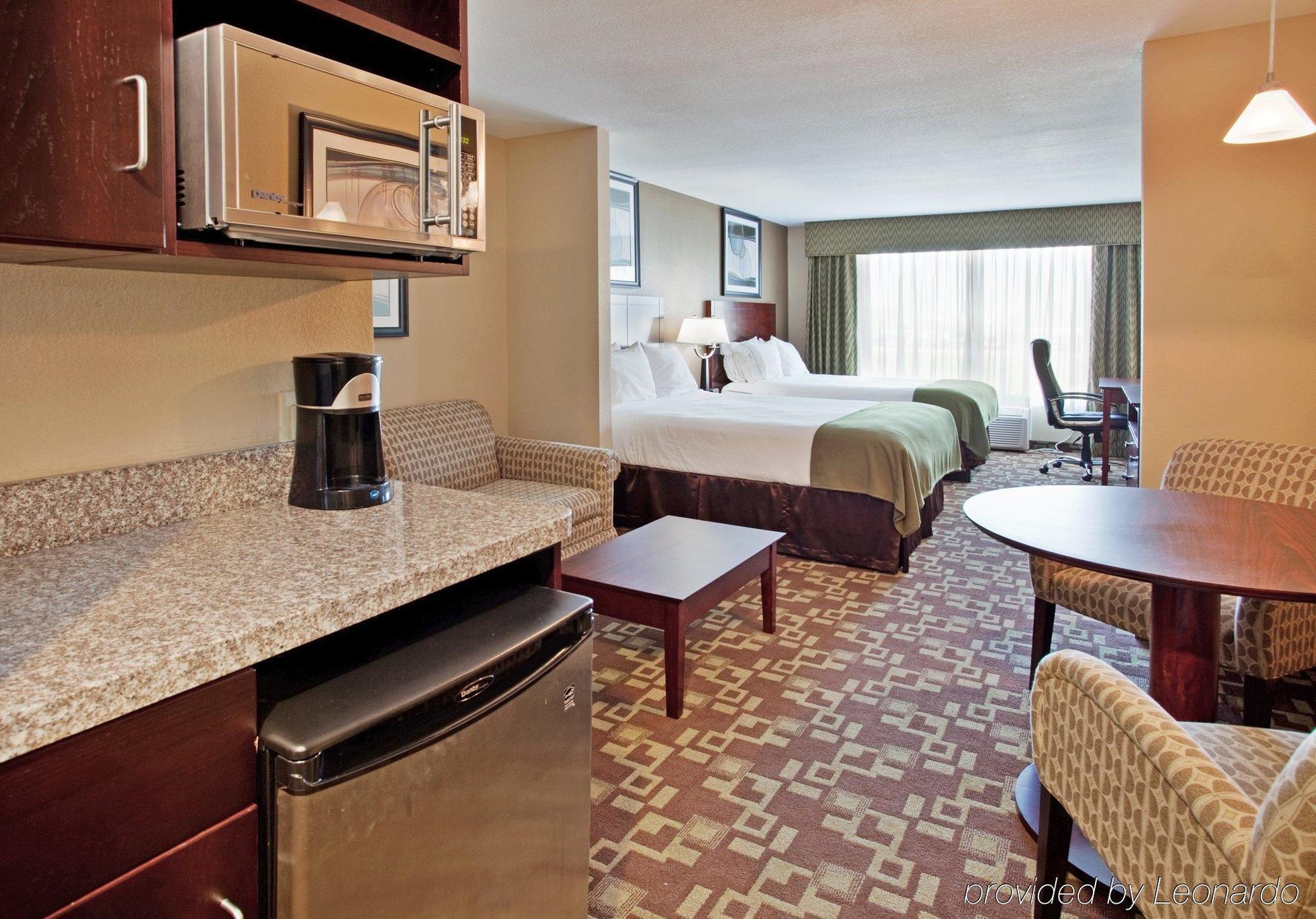 Holiday Inn Express Hotel & Suites St. Charles By Ihg Saint Charles Εξωτερικό φωτογραφία